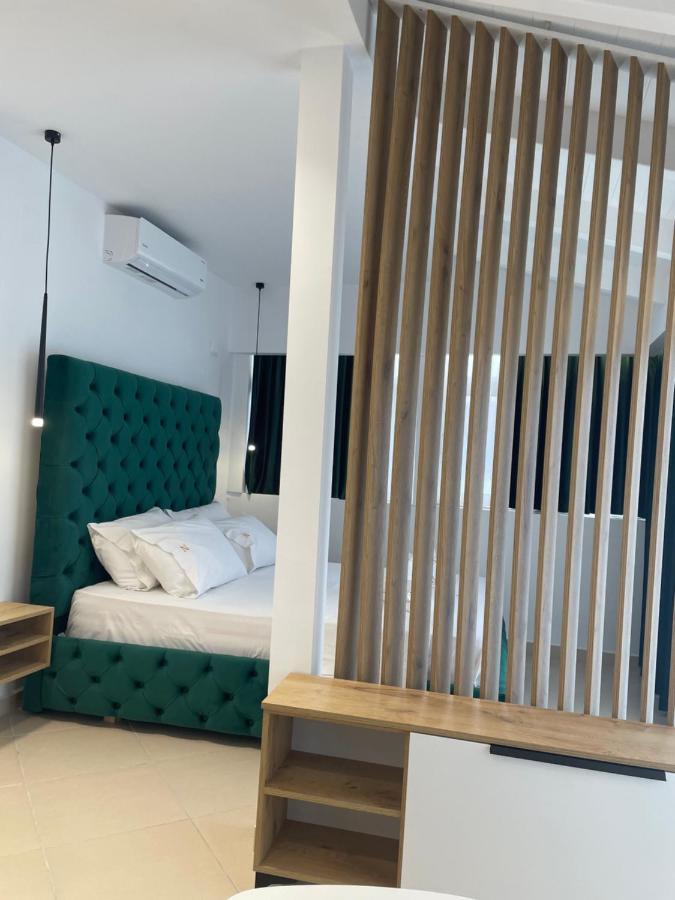 Qeparo Napolon Complex Hotel ภายนอก รูปภาพ