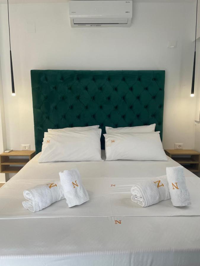 Qeparo Napolon Complex Hotel ภายนอก รูปภาพ