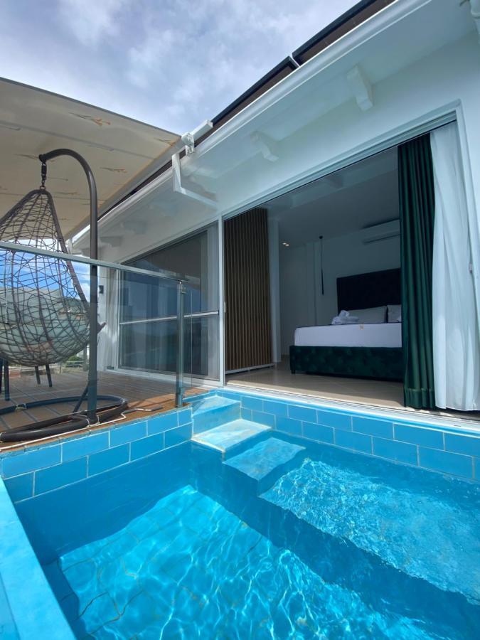 Qeparo Napolon Complex Hotel ภายนอก รูปภาพ